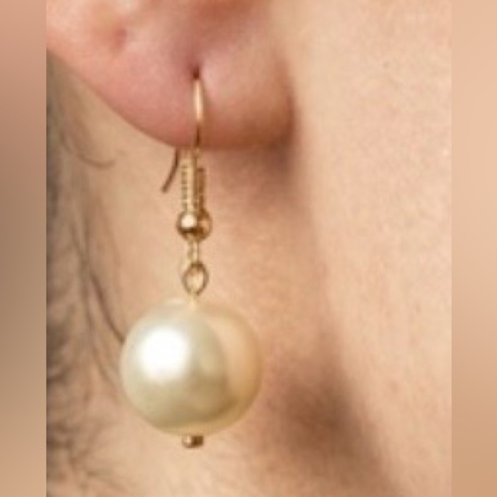 🤍 Sofia Rose Gold Plated Ivory Freshwater Pearl Dangles w fishhook wires